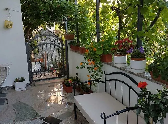 2B Apartment
