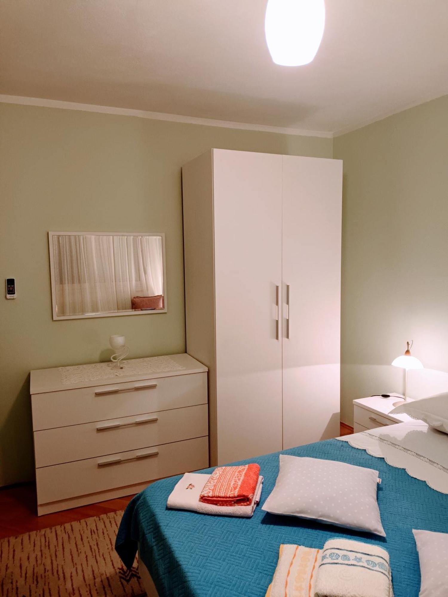 Apartment 2b Trogir