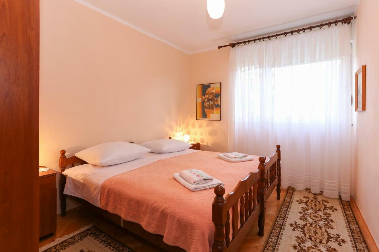Apartment 2b Trogir